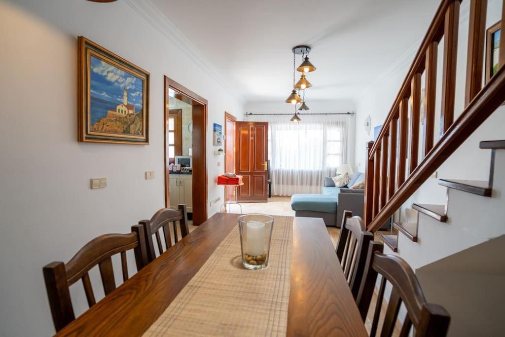 Beautiful Home In Lanzarote 5 Mins From Marina 플라야블랑카 외부 사진
