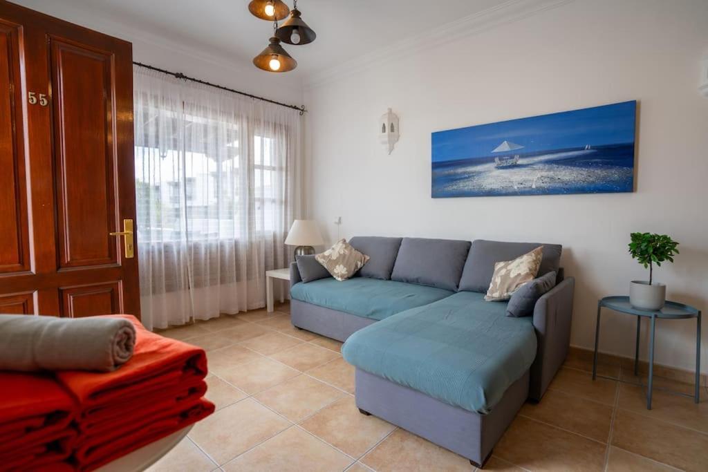 Beautiful Home In Lanzarote 5 Mins From Marina 플라야블랑카 외부 사진