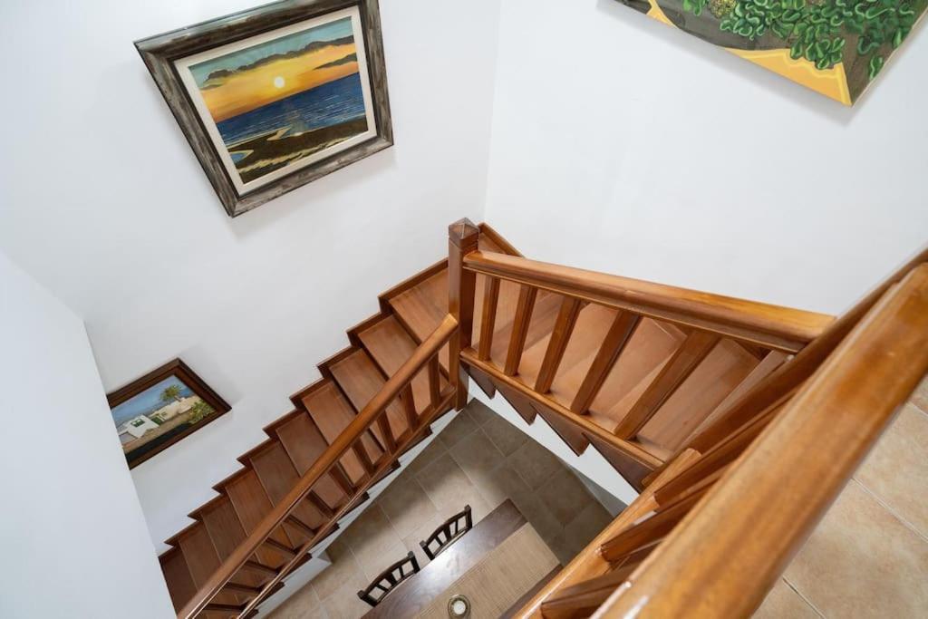 Beautiful Home In Lanzarote 5 Mins From Marina 플라야블랑카 외부 사진