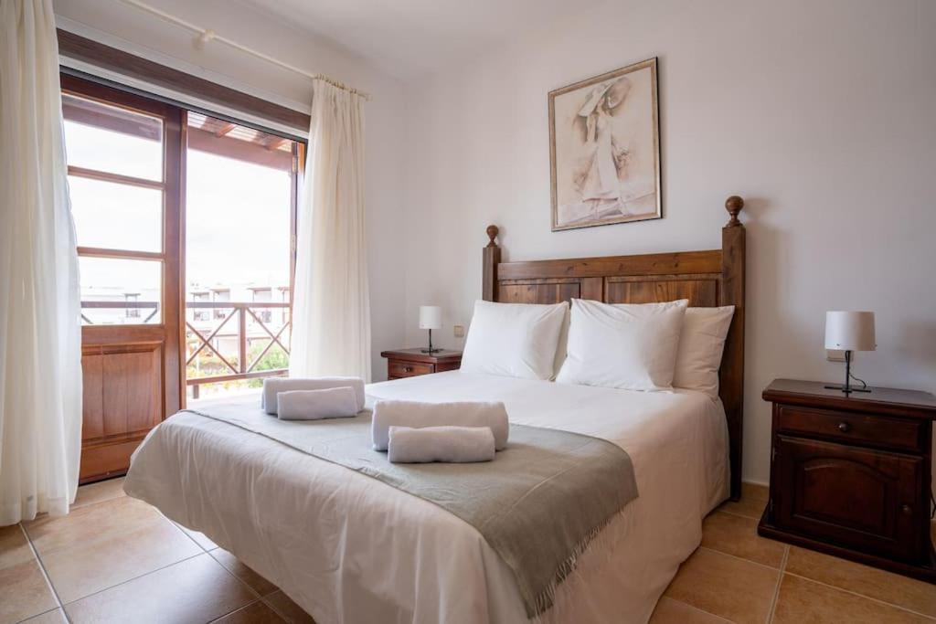 Beautiful Home In Lanzarote 5 Mins From Marina 플라야블랑카 외부 사진