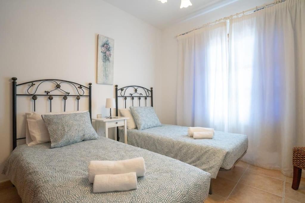 Beautiful Home In Lanzarote 5 Mins From Marina 플라야블랑카 외부 사진